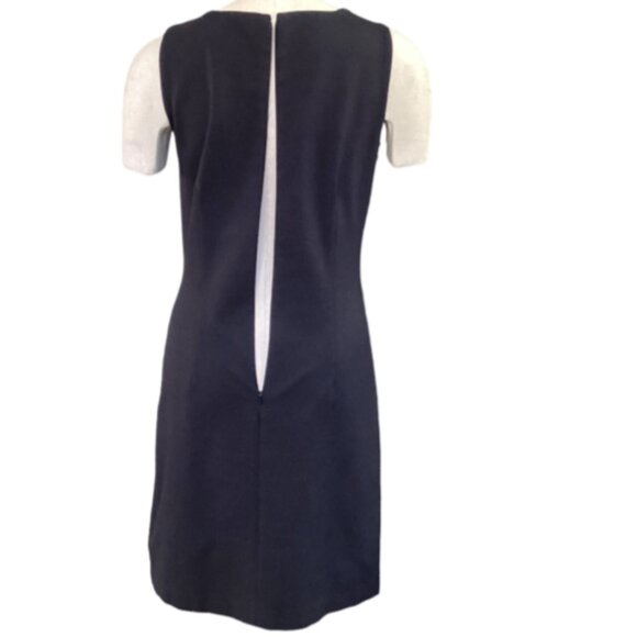 Isabella Bird Sz M Sleeveless Square Neck Fitted Black Dress LBD Minimalist 24P - Picture 5 of 7